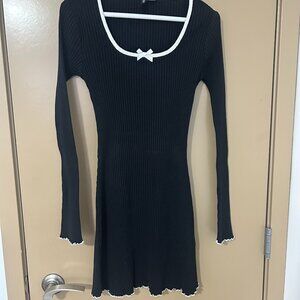 H&M DIVIDED Long-Sleeve Dress